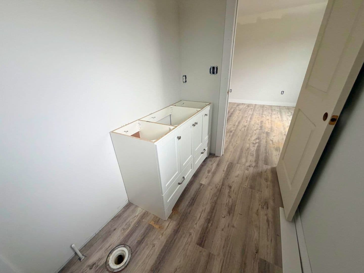 Columbia House: 5000 Derby Ridge Dr - 502