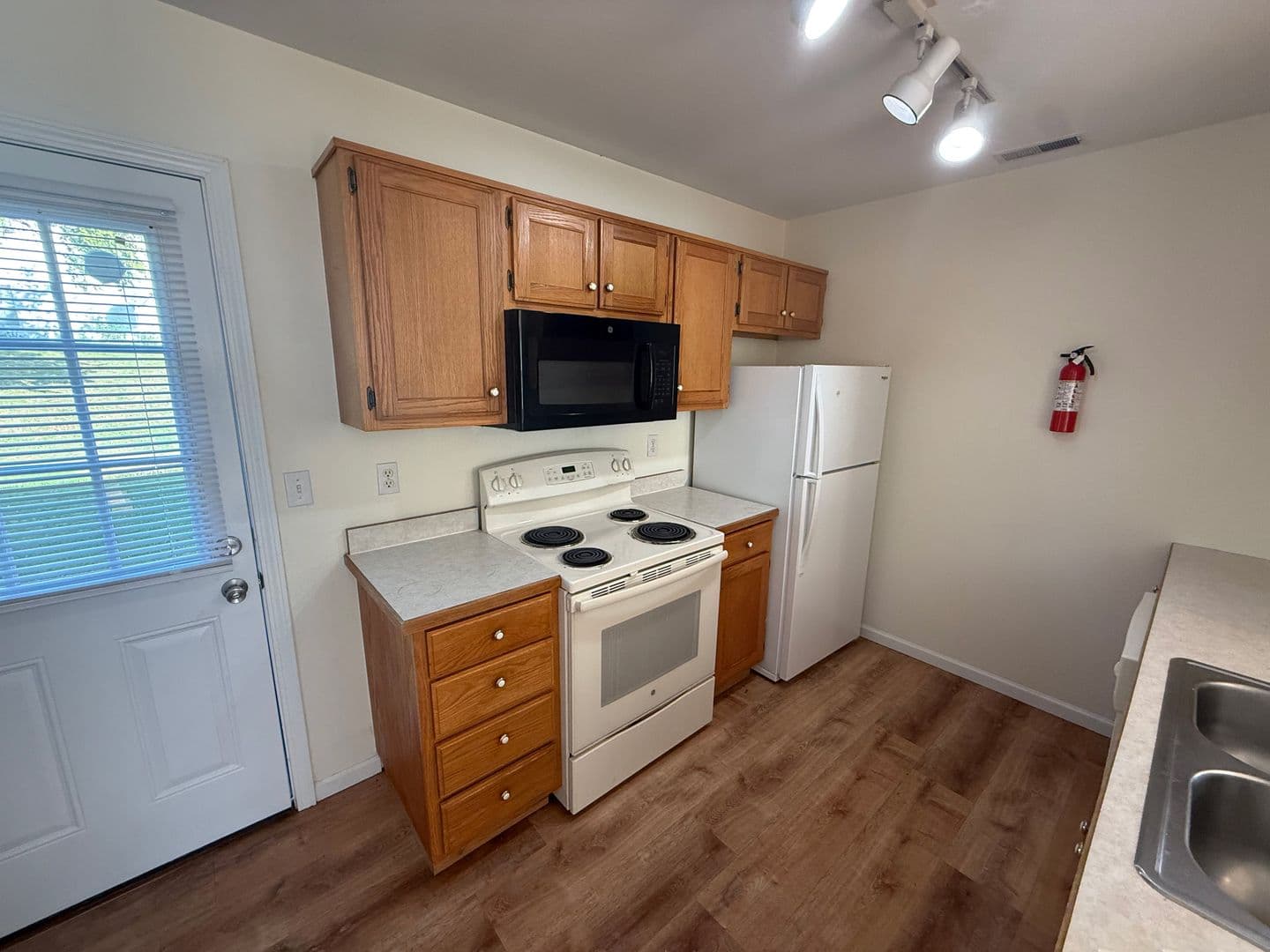 Columbia House: 1326 N Frideriki Dr