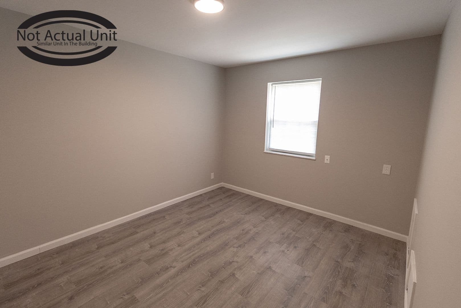 Columbia Apartment: 3408 Balboa Ln #48