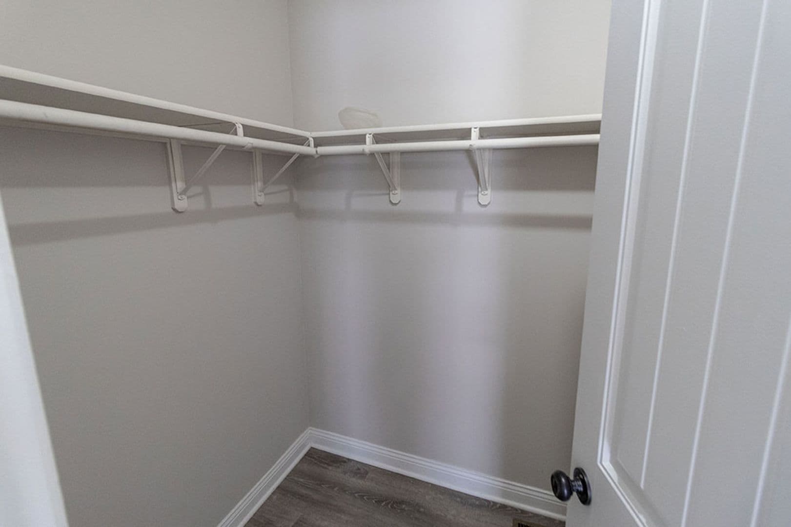 Columbia Apartment: 4700 Dehaven Dr