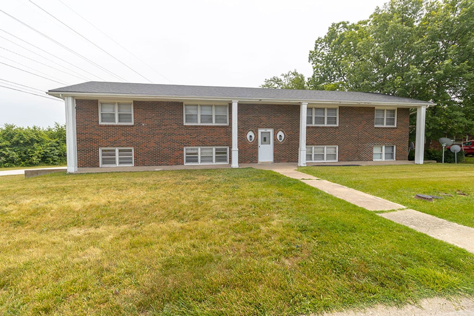 Columbia Apartment: 1804 Sylvan Ln