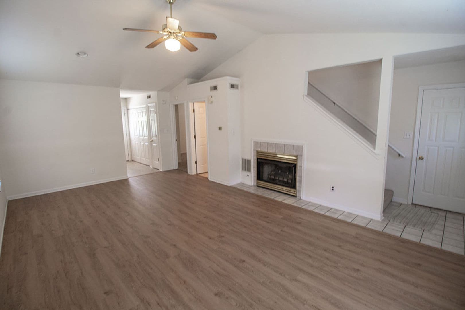 Columbia Apartment: 5200-5202 Tessa Way