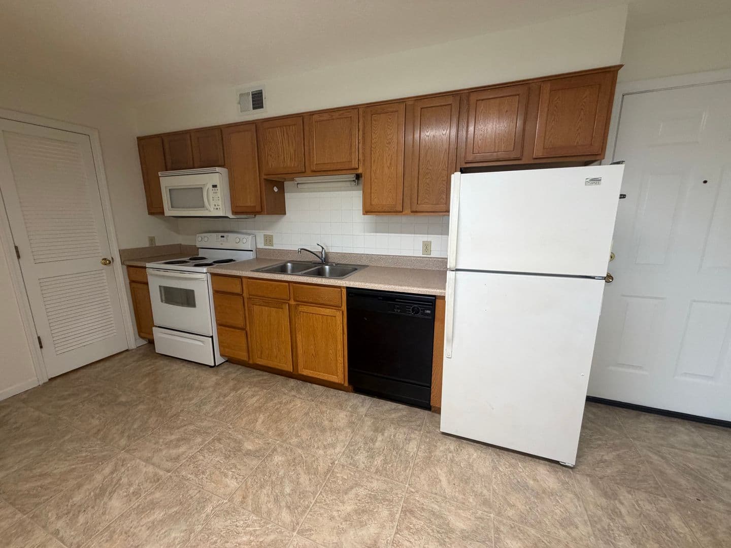 Jefferson City House: 919 Southwest Blvd O