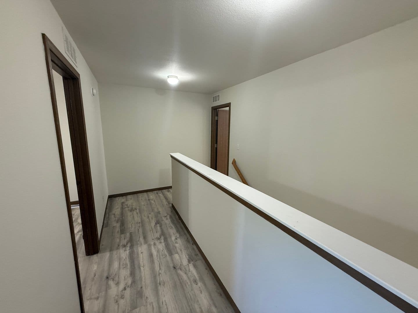 Columbia House: 5000 Derby Ridge Dr - 208
