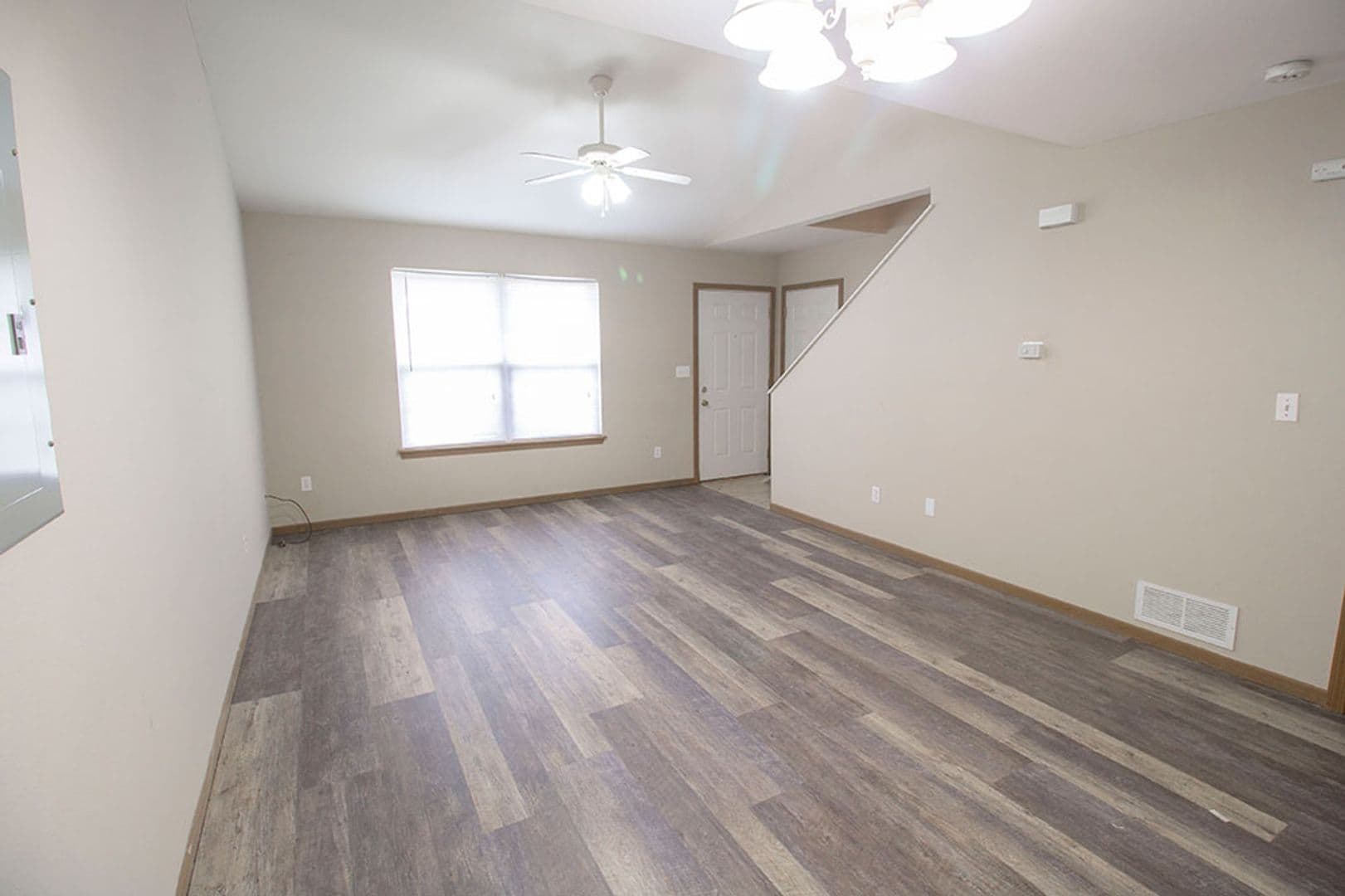 Columbia House: 1503 Greensboro Dr
