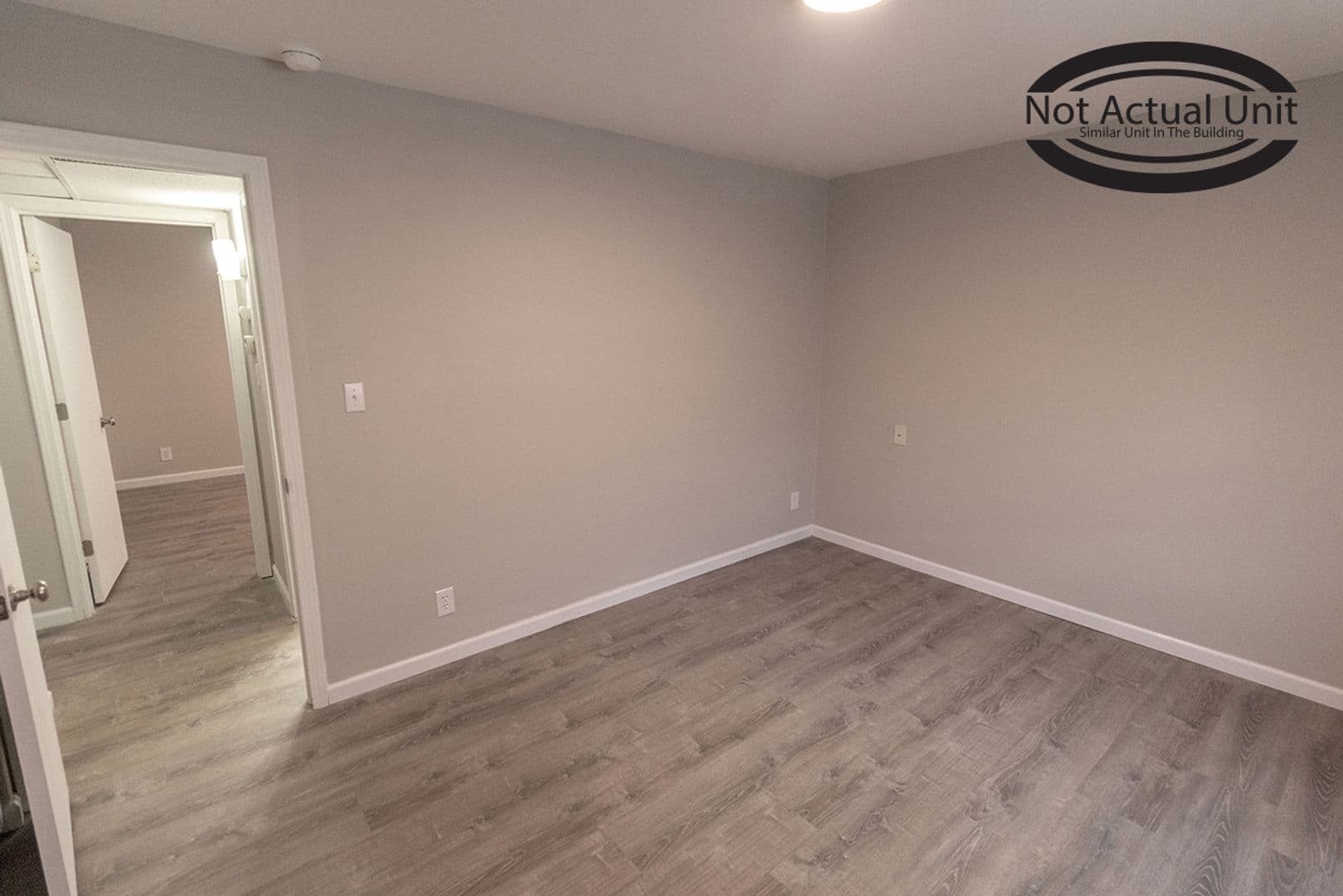 Columbia Apartment: 3408 Balboa Ln #48