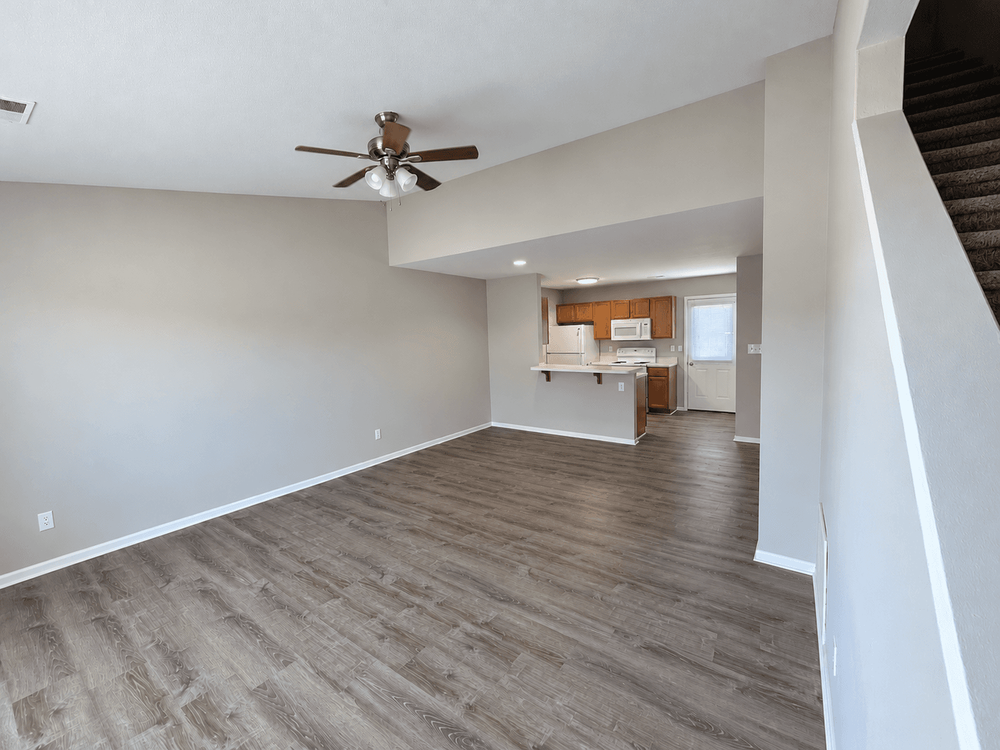 Columbia House: 1421 Risen Star Ct