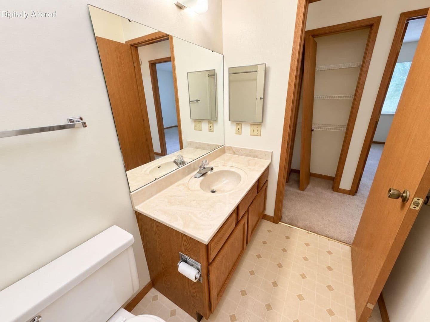 Jefferson City House: 405 Clayton Dr D-24