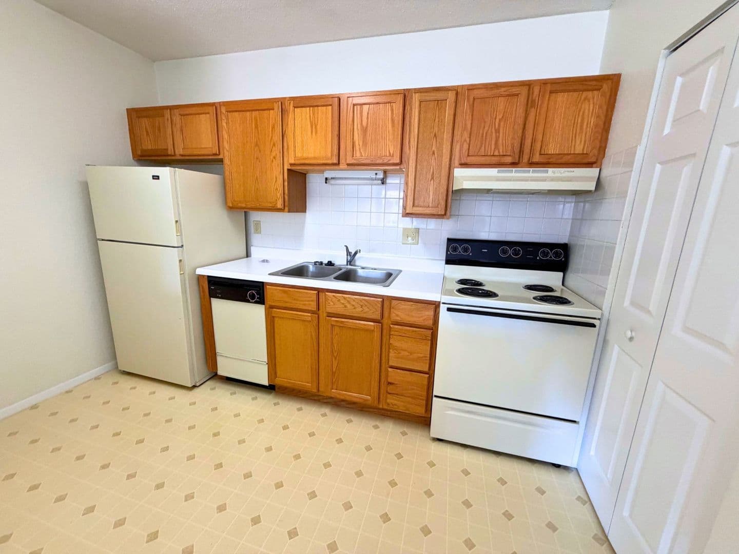 Jefferson City House: 821 Southwest Blvd S