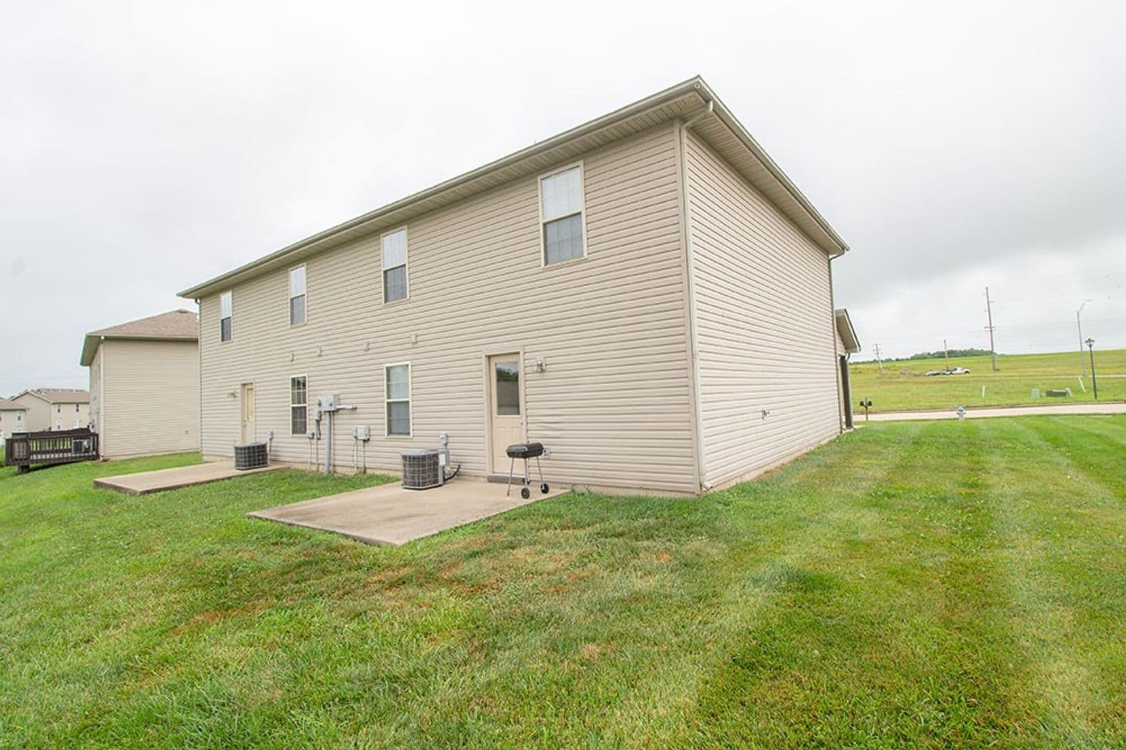 Columbia House: 214 Arctic Wolf Ct