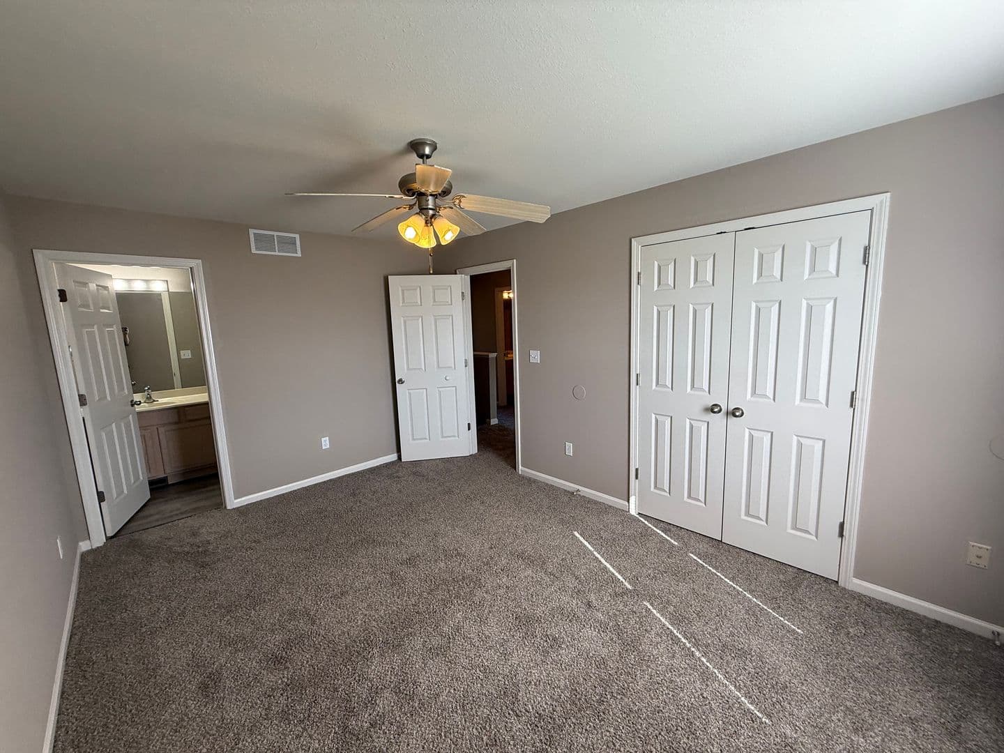Columbia House: 214 Arctic Wolf Ct