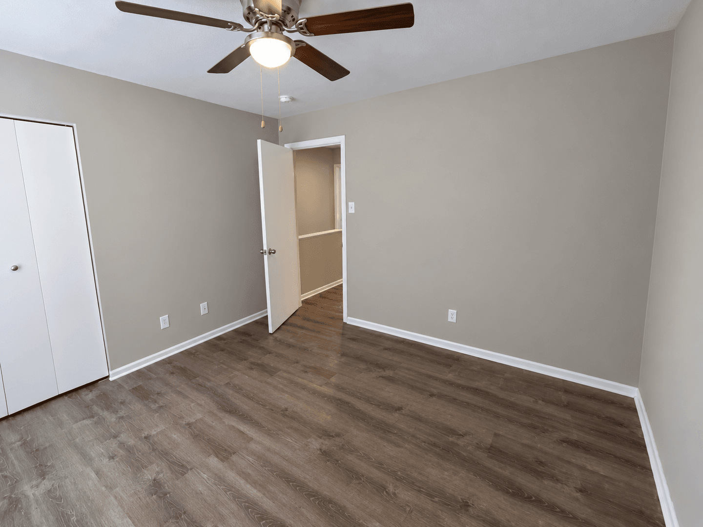 Columbia House: 1421 Risen Star Ct