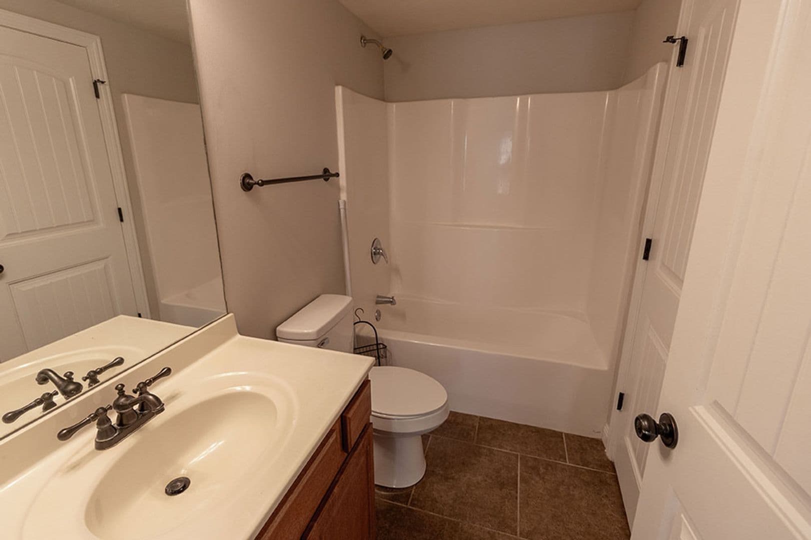 Columbia Apartment: 4700 Dehaven Dr