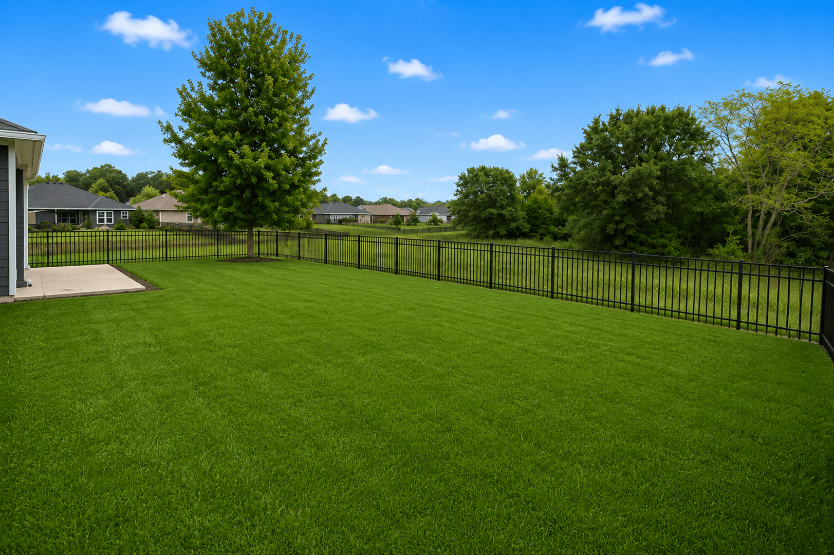 Columbia House: 7504 Wellford Ct