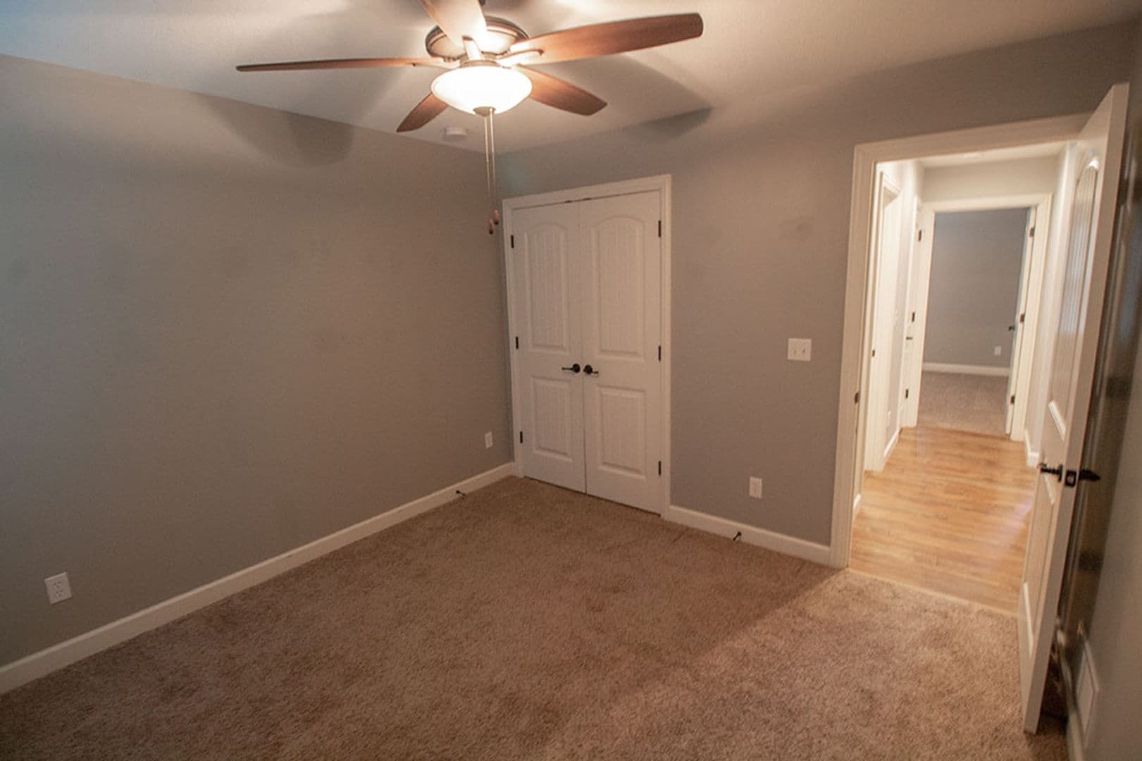 Columbia House: 7504 Wellford Ct