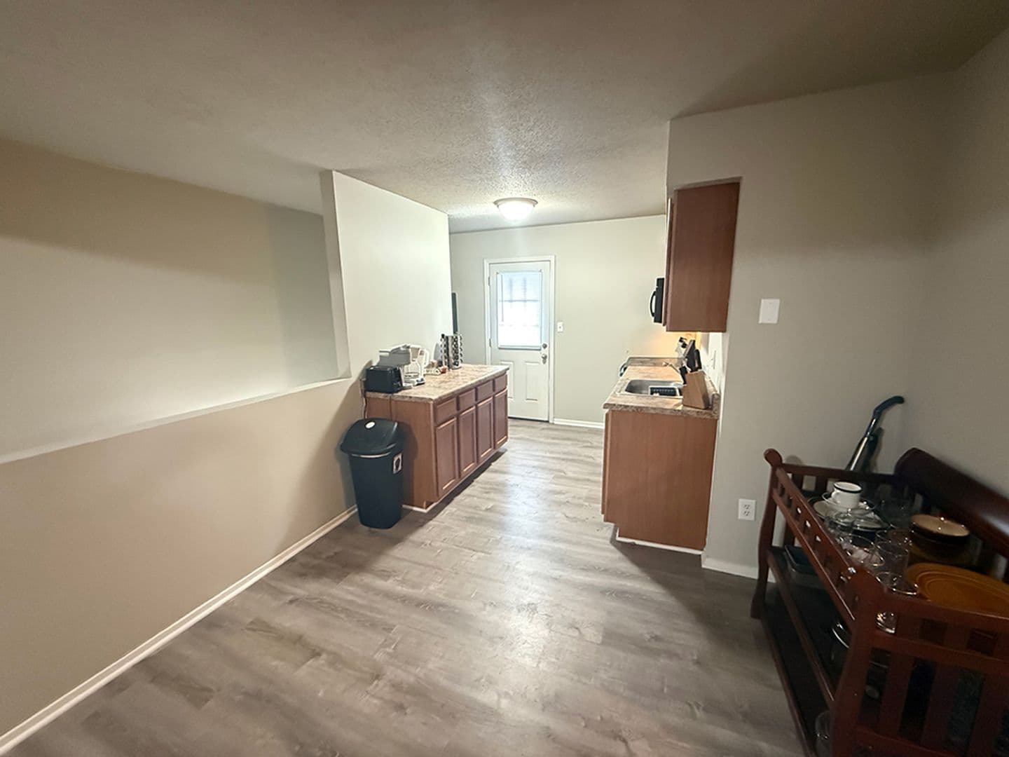 Columbia House: 212 Wheaton Ct