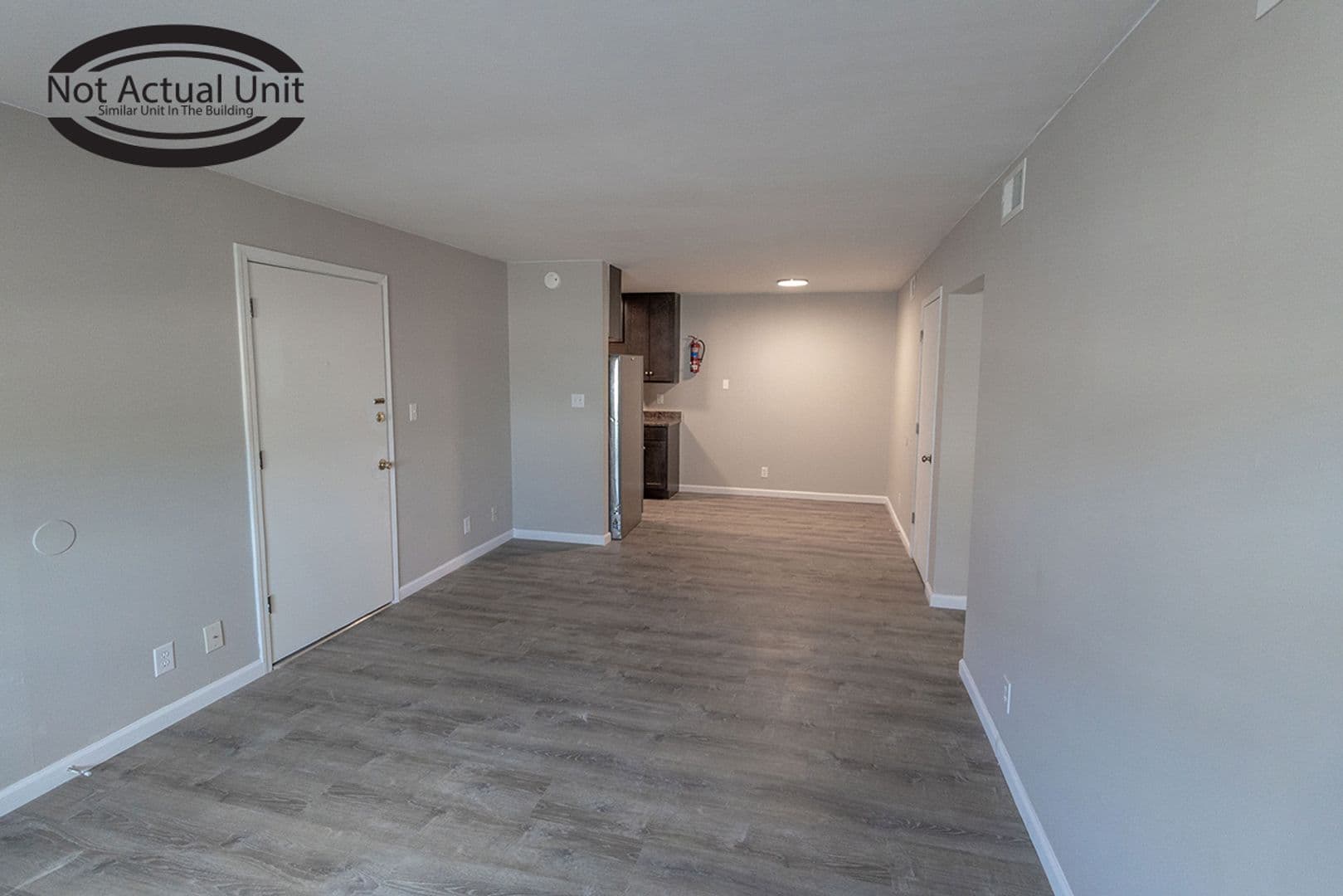 Columbia Apartment: 3408 Balboa Ln #48