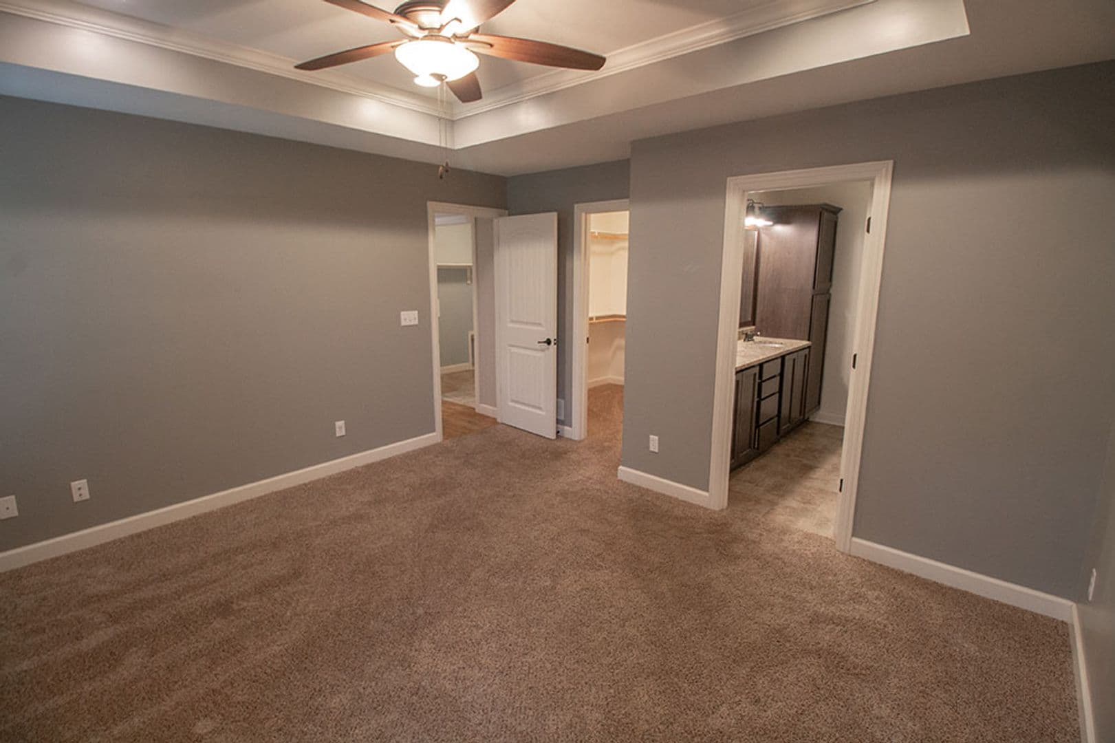 Columbia House: 7504 Wellford Ct