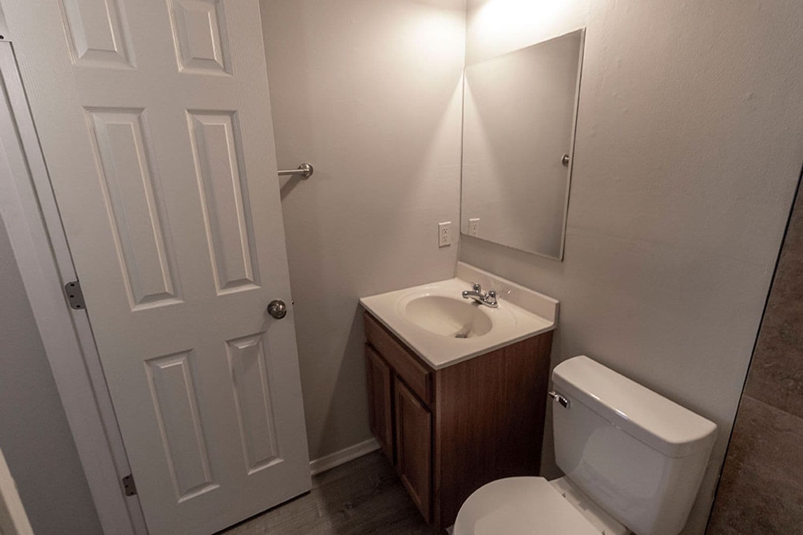 Columbia House: 215 Wheaton Ct