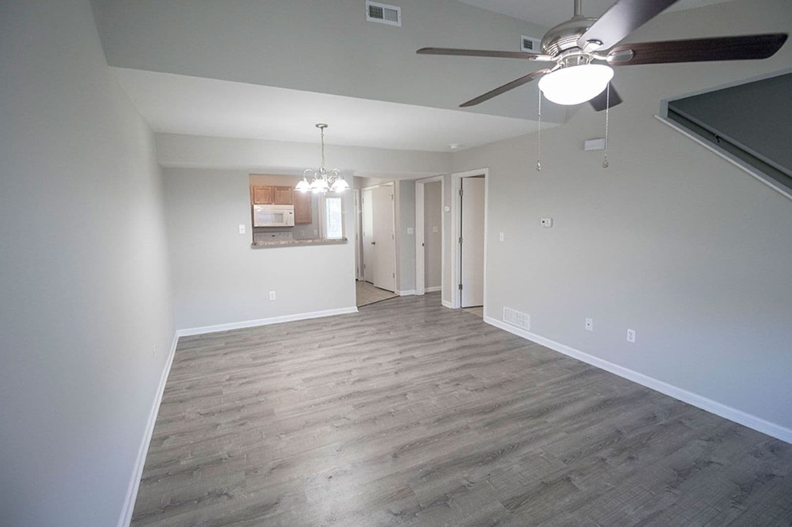 Columbia House: 1405 Greensboro Dr