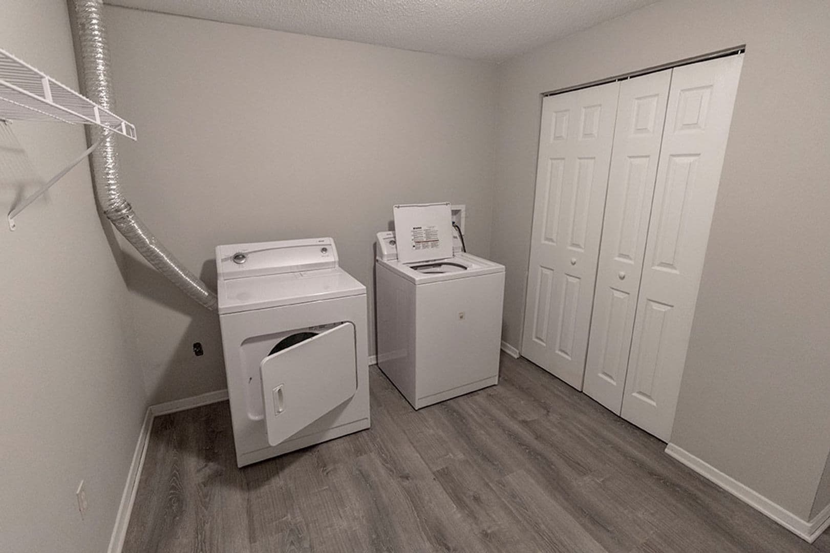 Columbia House: 215 Wheaton Ct