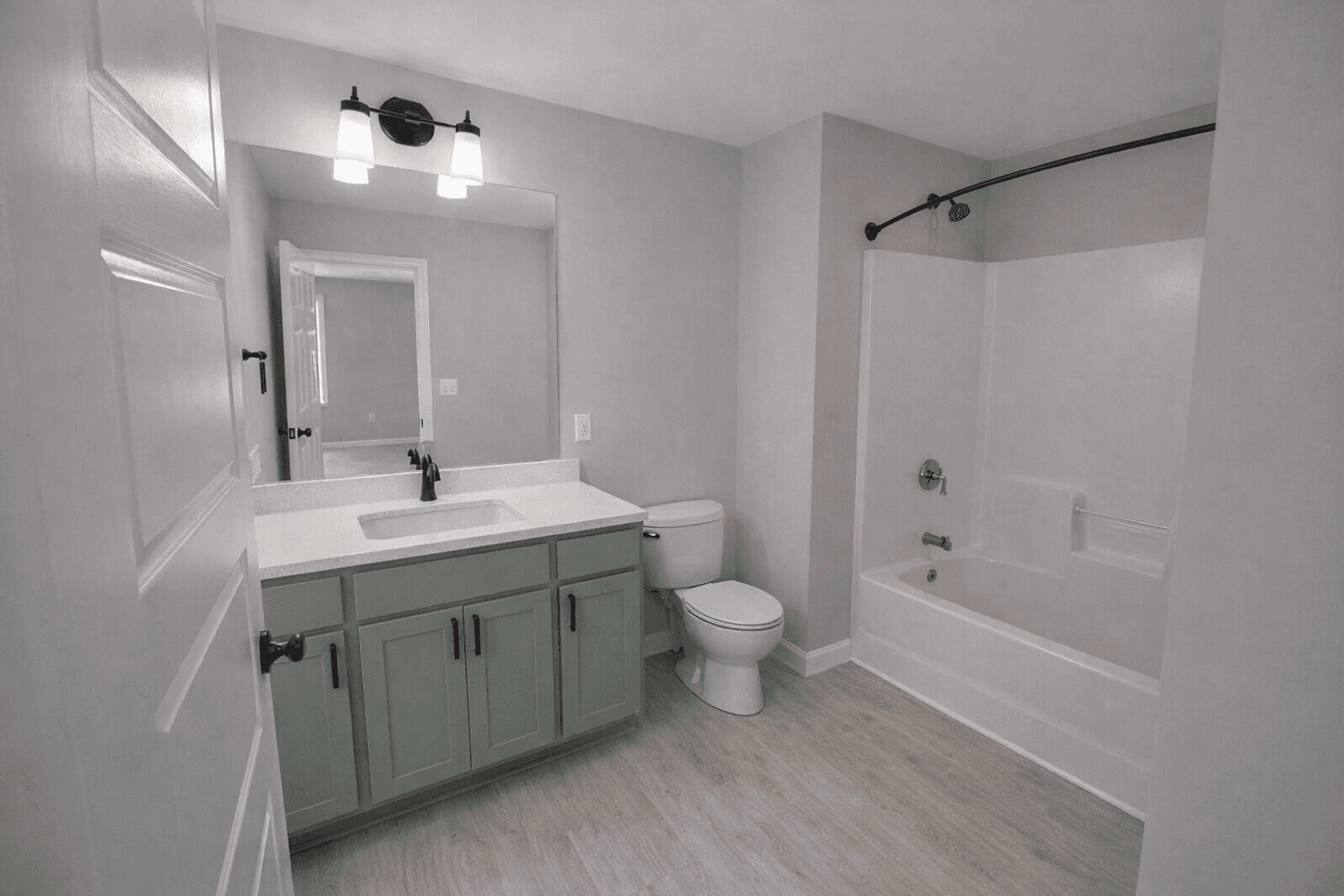 Columbia House: 5000 Derby Ridge Dr - 503