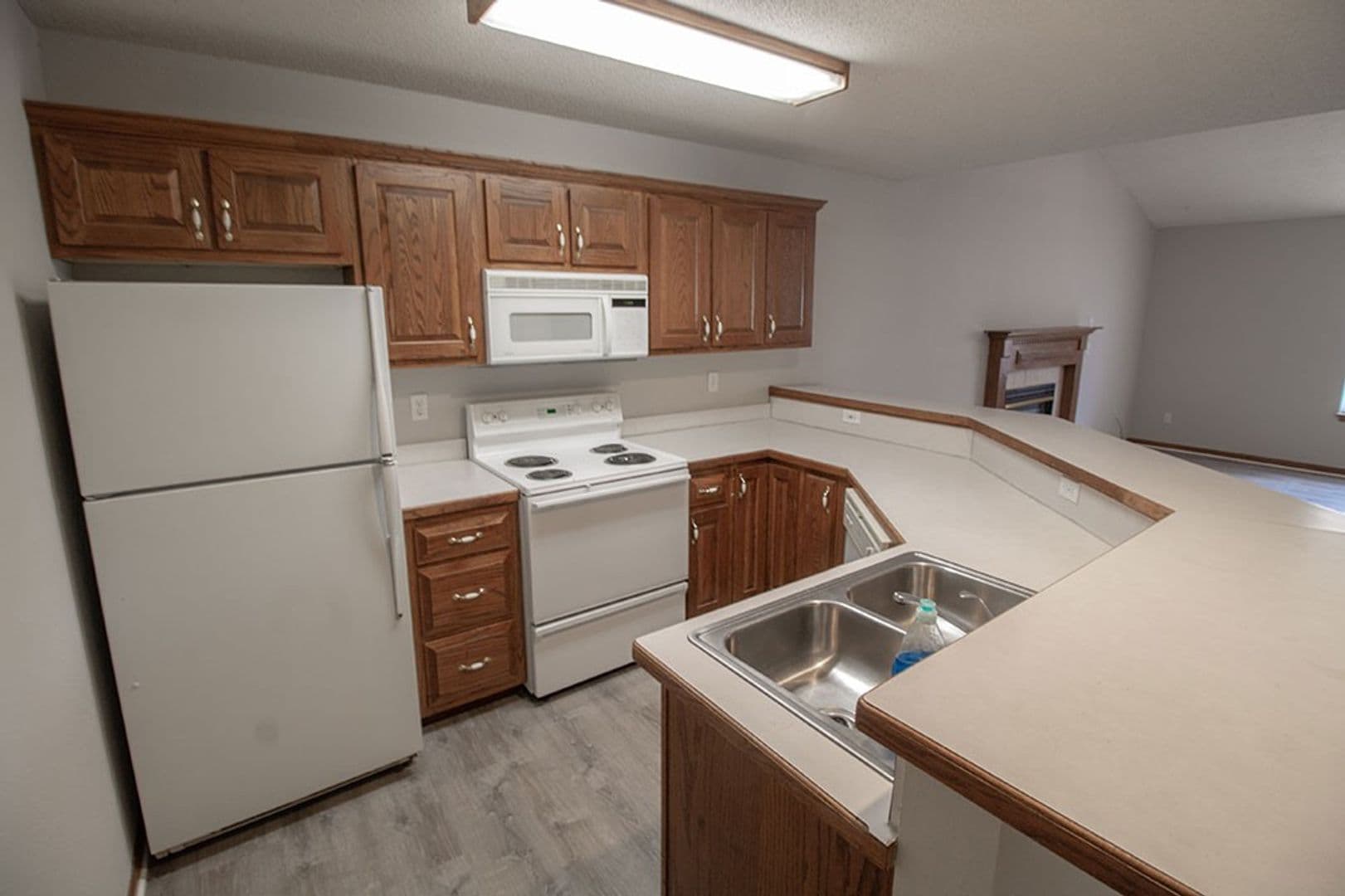 Columbia Apartment: 1316 Valley Creek