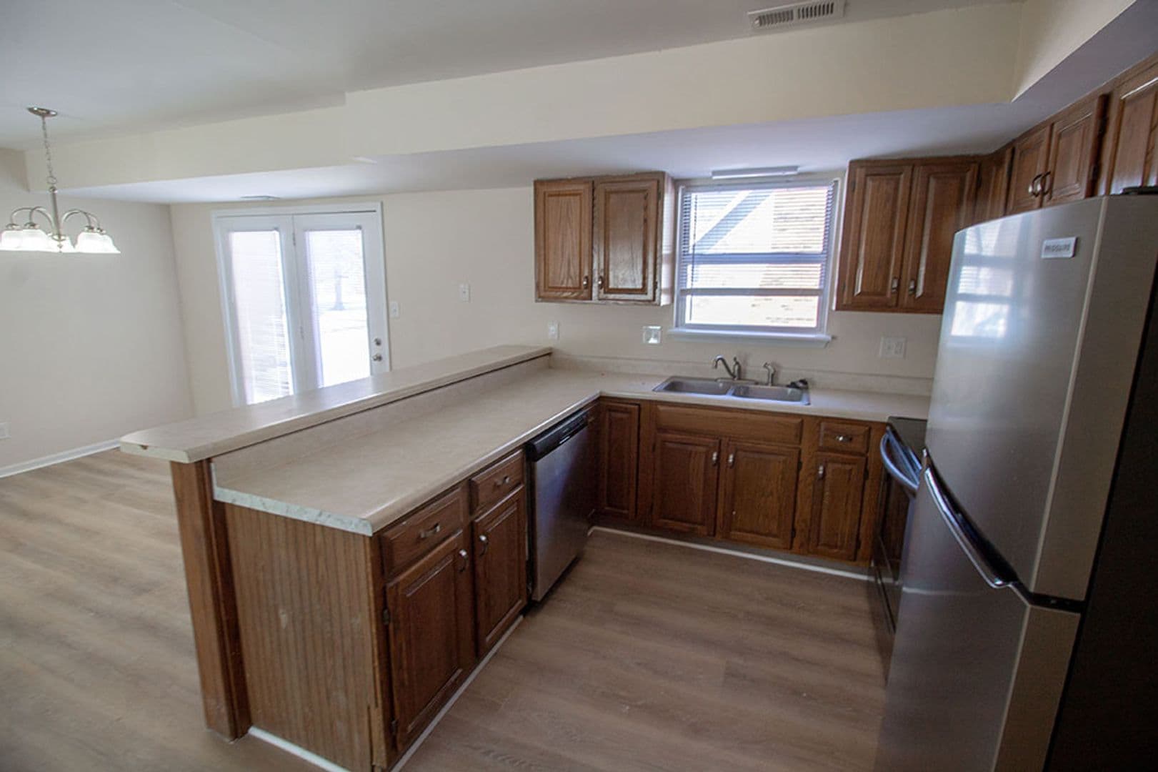 Columbia House: 3612 Hermitage Rd
