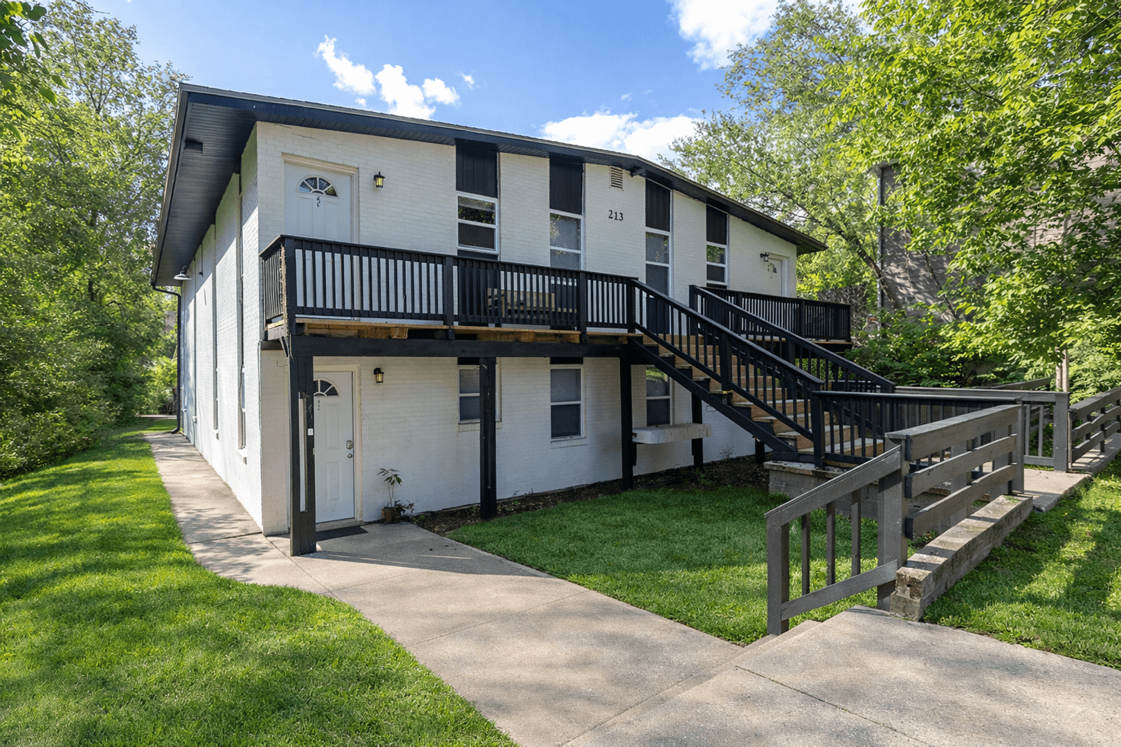 Columbia House: 213 N. Ann St. #8