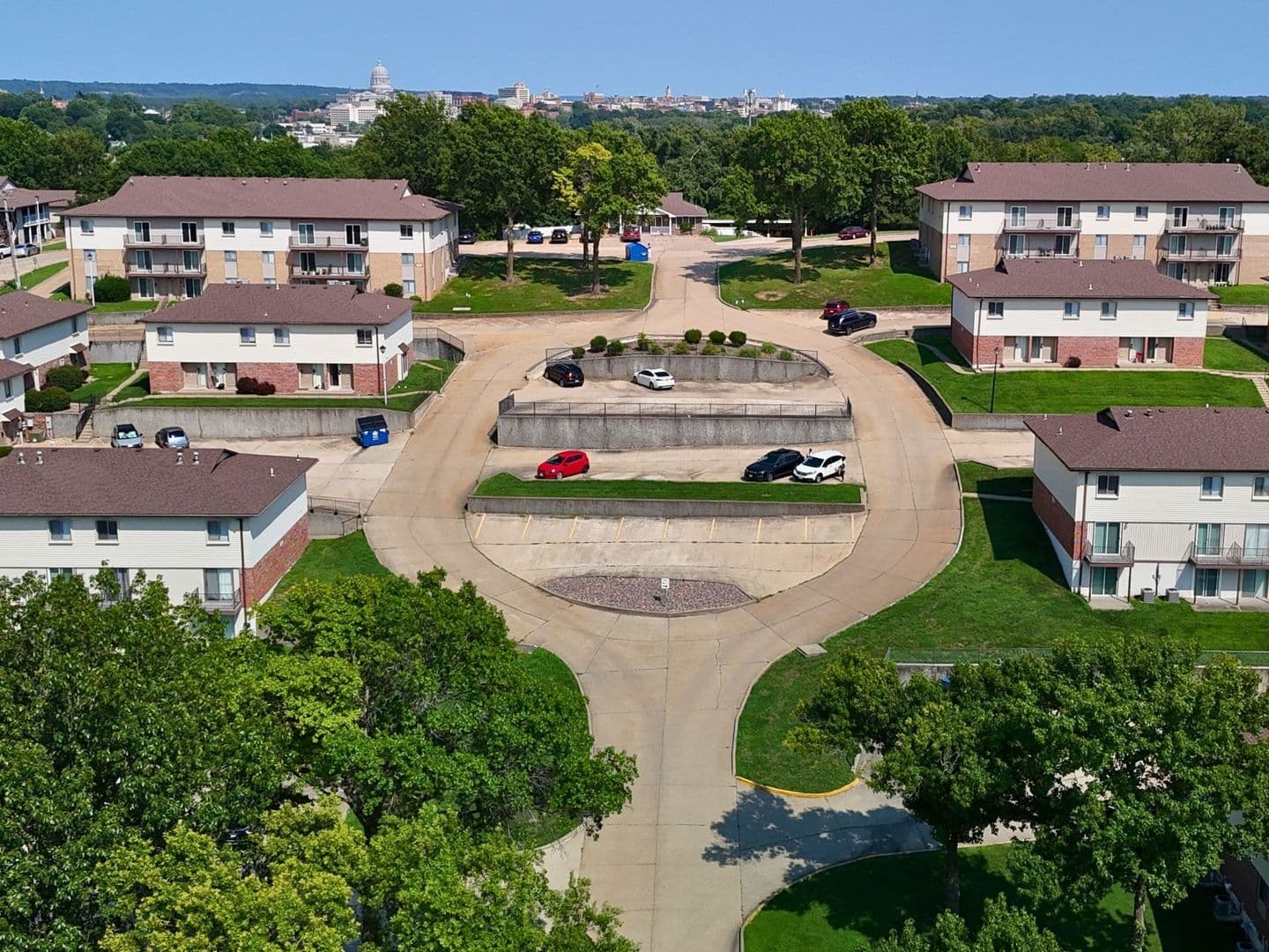 Jefferson City House: 905 Southwest Blvd E