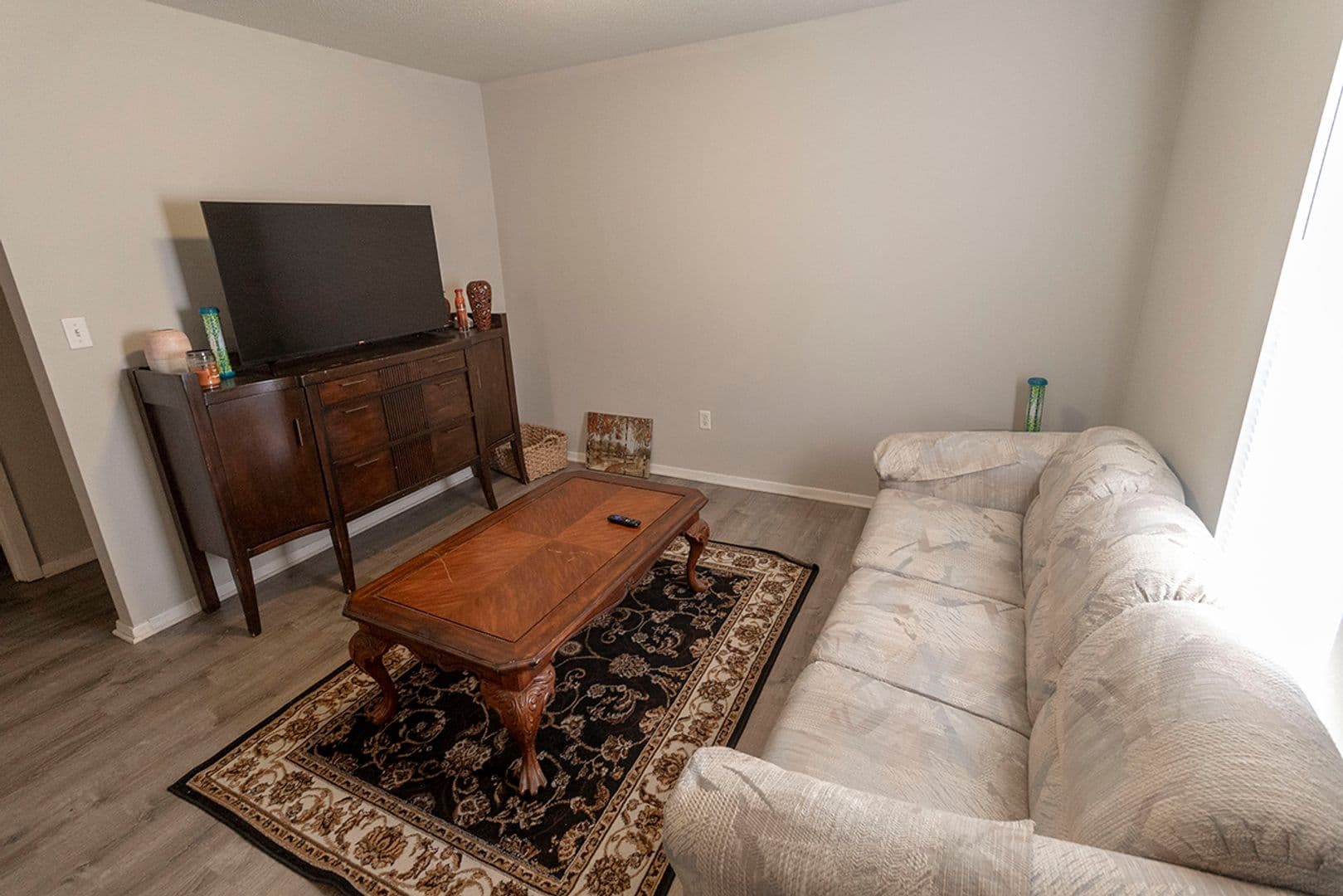Columbia House: 204 Wheaton Ct