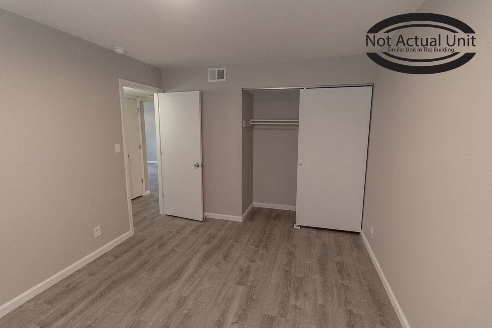 Columbia Apartment: 3408 Balboa Ln #48