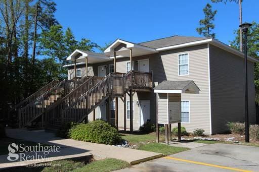 Hattiesburg Apartment: 202 N. 37th Avenue