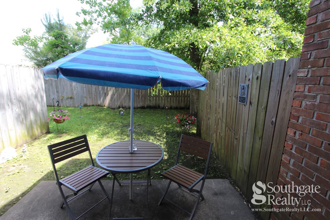 Hattiesburg Apartment: 305 N.39th Ave.