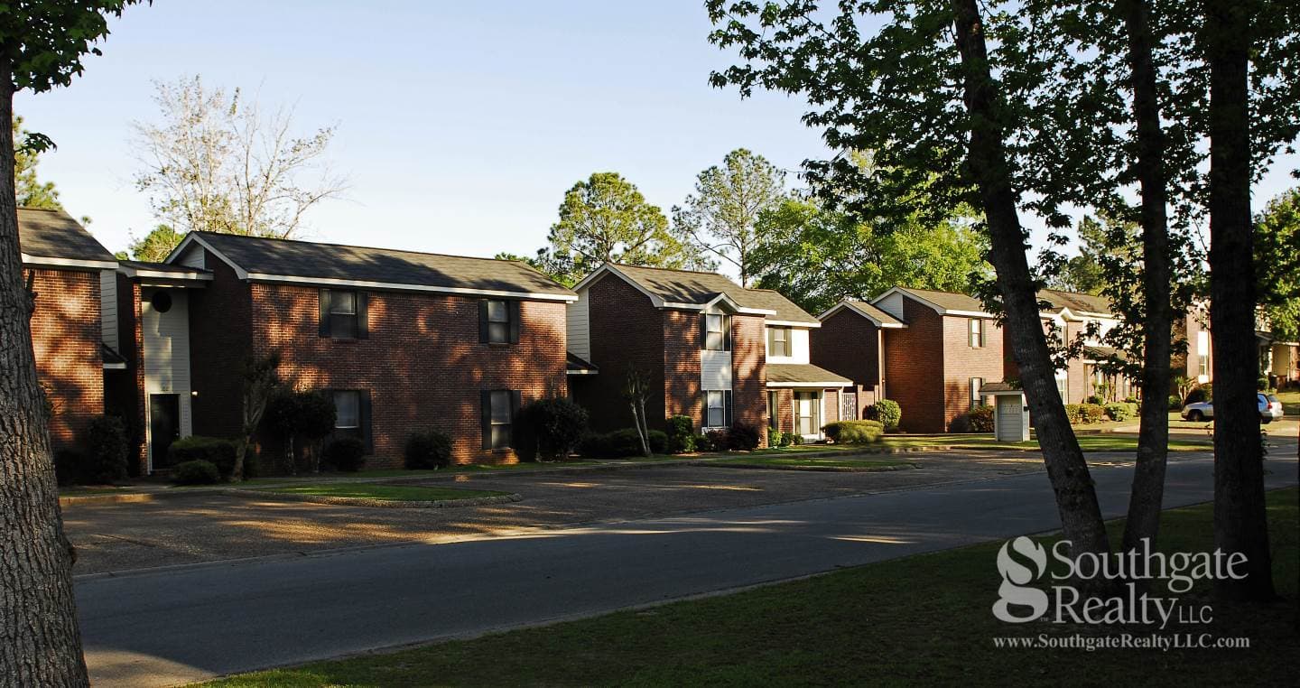 Hattiesburg Apartment: 119 Westminister Drive