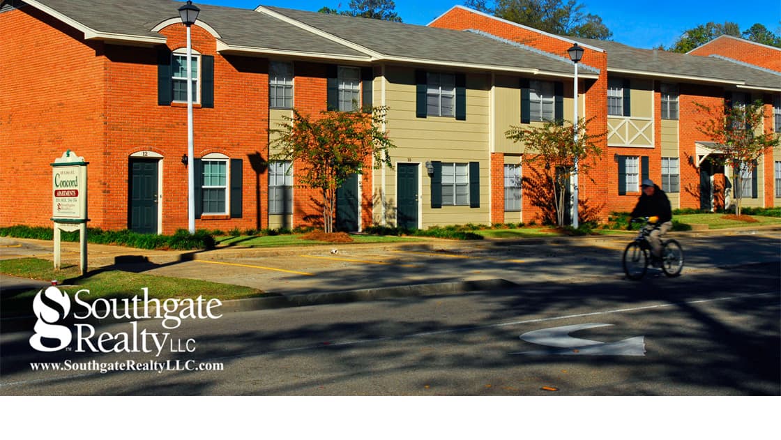 Hattiesburg Apartment: 300 N. 38th Avenue