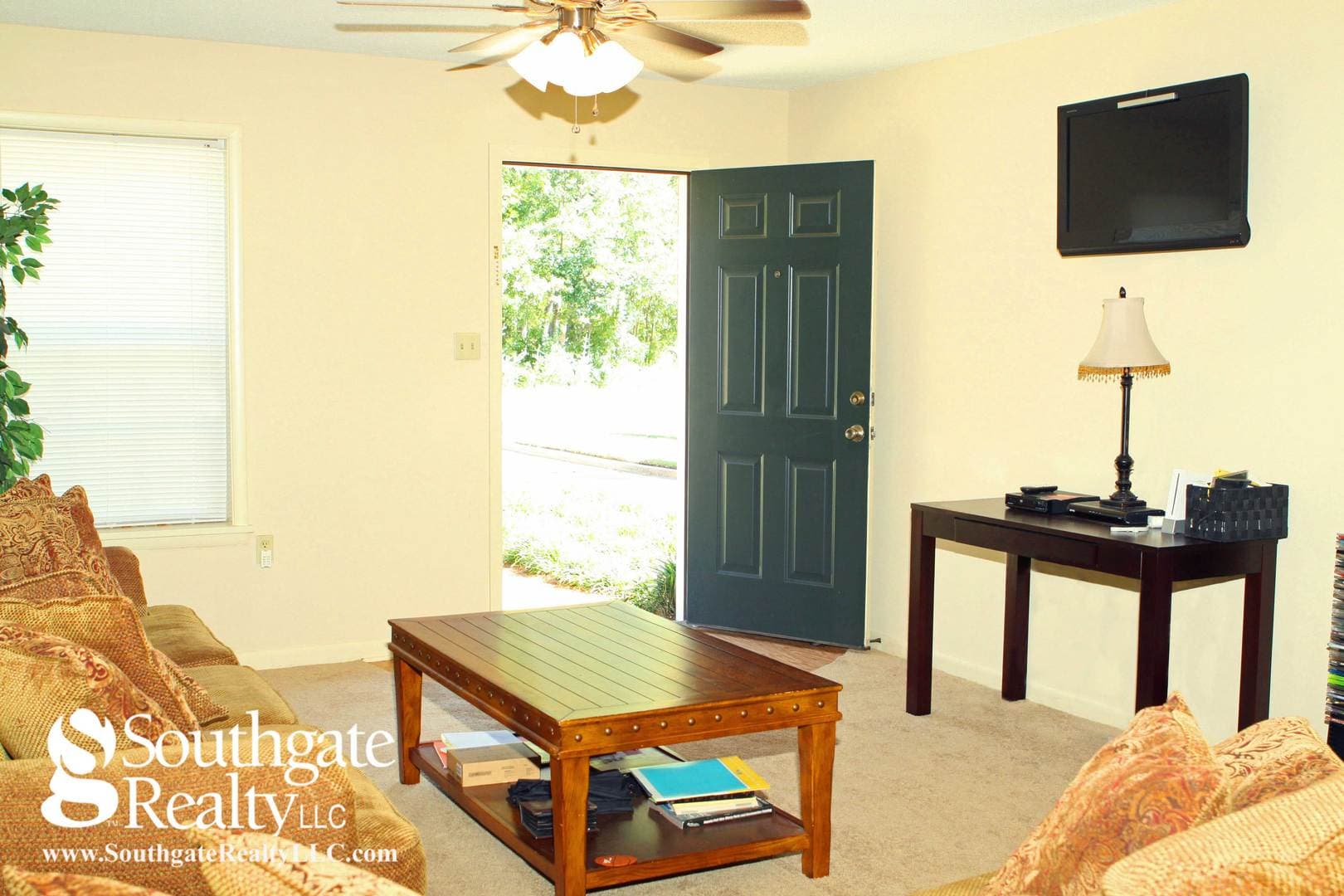 Hattiesburg Apartment: 300 N. 38th Avenue