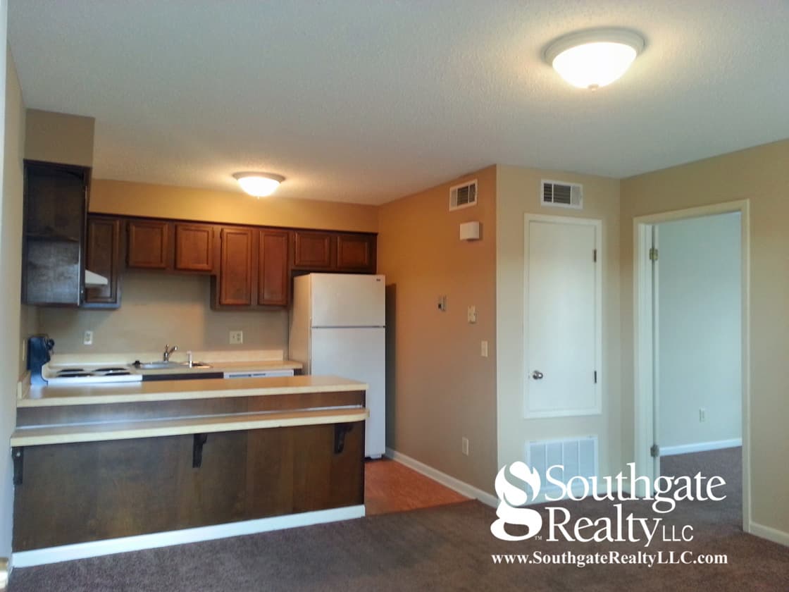 Hattiesburg Apartment: 111 N. 33rd Avenue