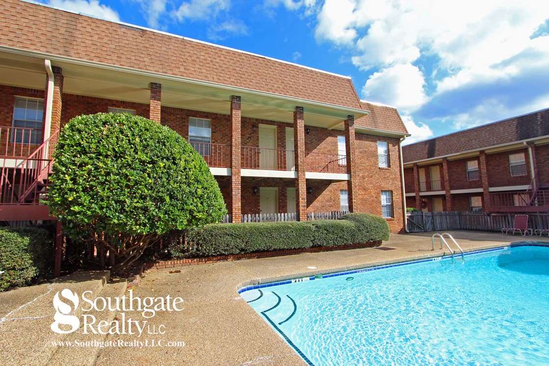 Hattiesburg Apartment: 111 N. 33rd Avenue