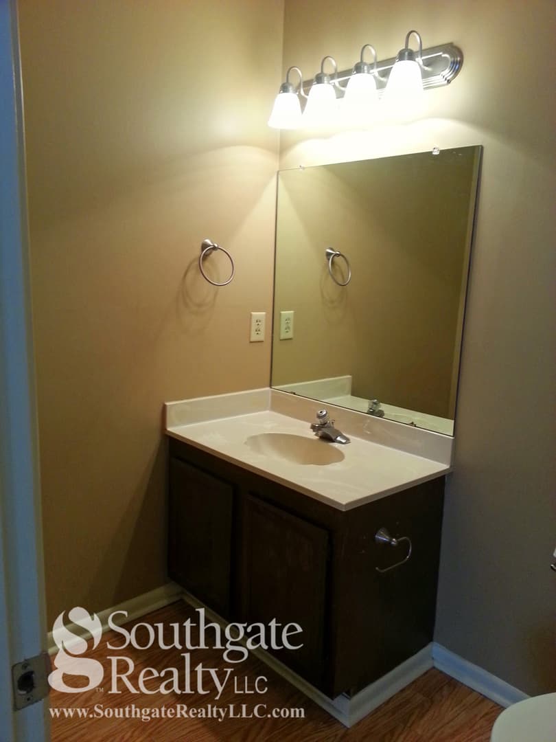 Hattiesburg Apartment: 111 N. 33rd Avenue