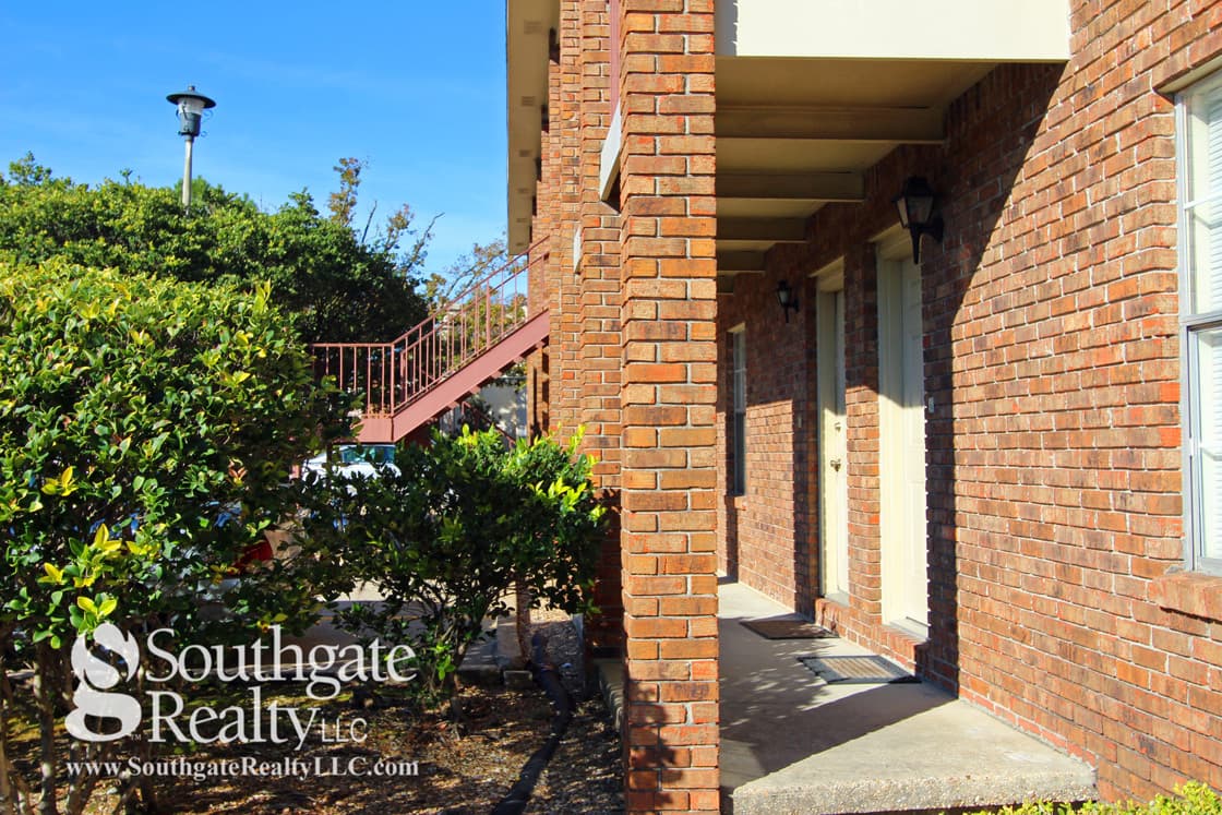 Hattiesburg Apartment: 111 N. 33rd Avenue
