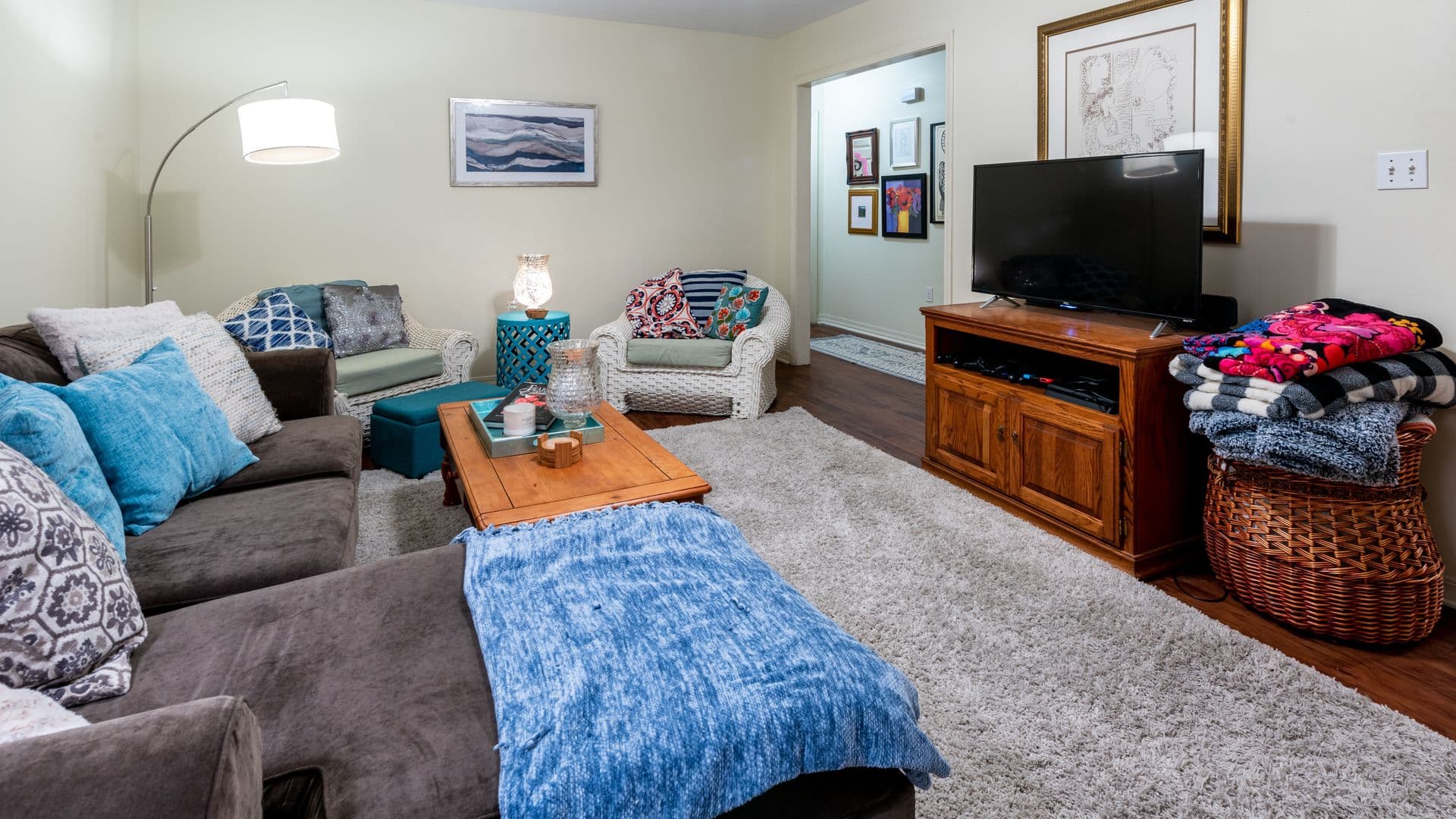 Hattiesburg Apartment: 211 Chevy Chase Drive