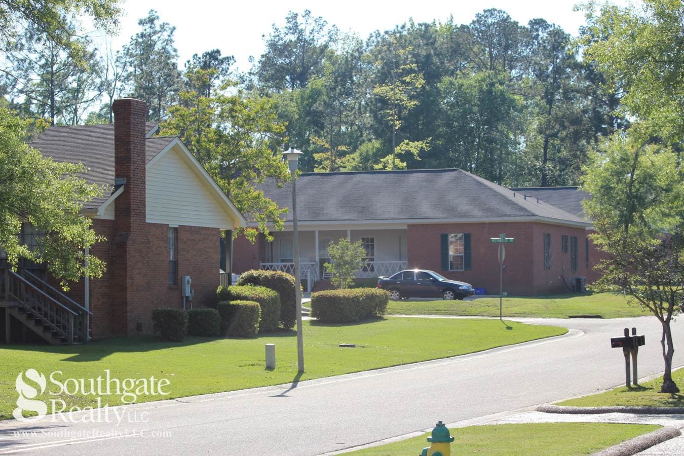 Hattiesburg Apartment: 119 Westminister Drive