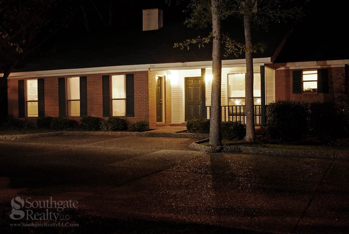 Hattiesburg Apartment: 119 Westminister Drive