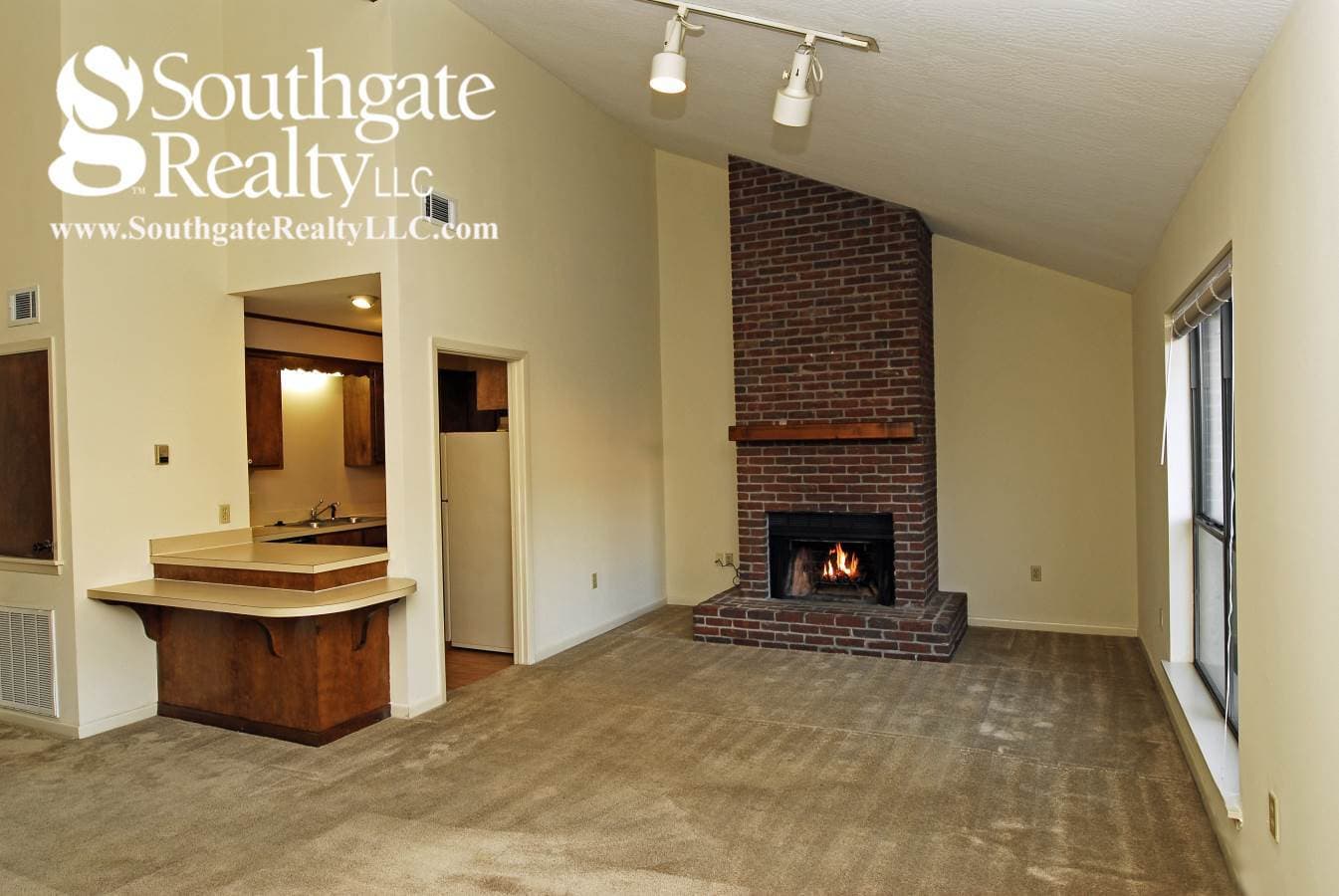 Hattiesburg Apartment: 119 Westminister Drive