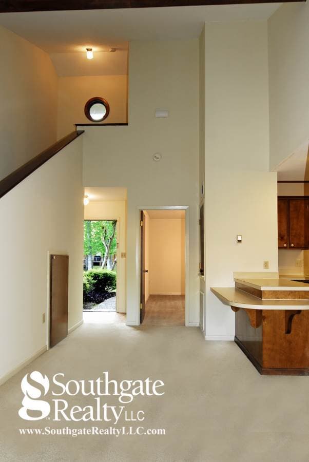 Hattiesburg Apartment: 119 Westminister Drive