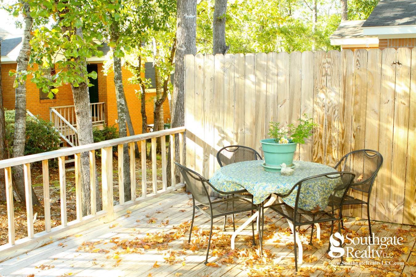 Hattiesburg Apartment: 119 Westminister Drive