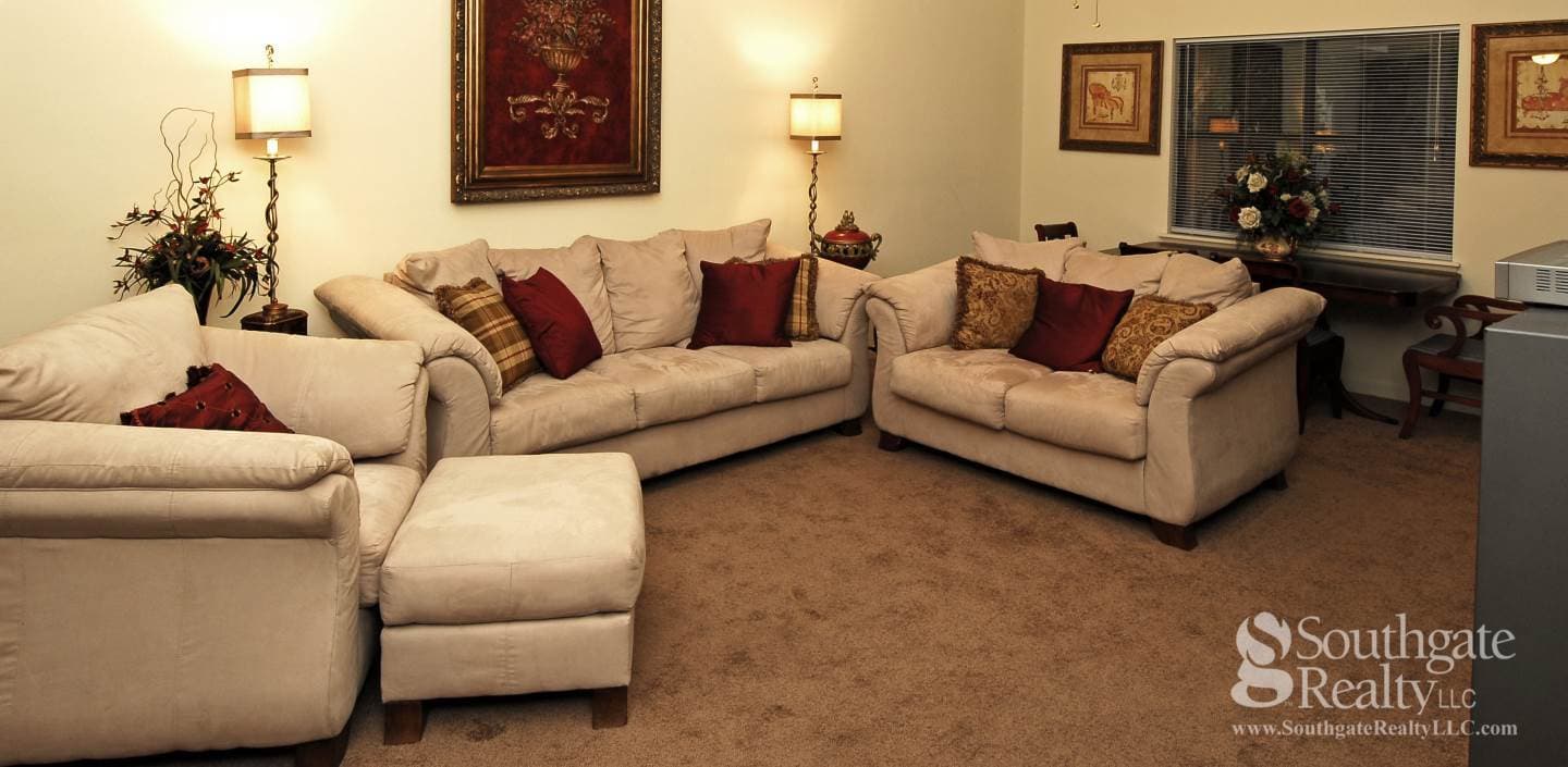 Hattiesburg Apartment: 119 Westminister Drive