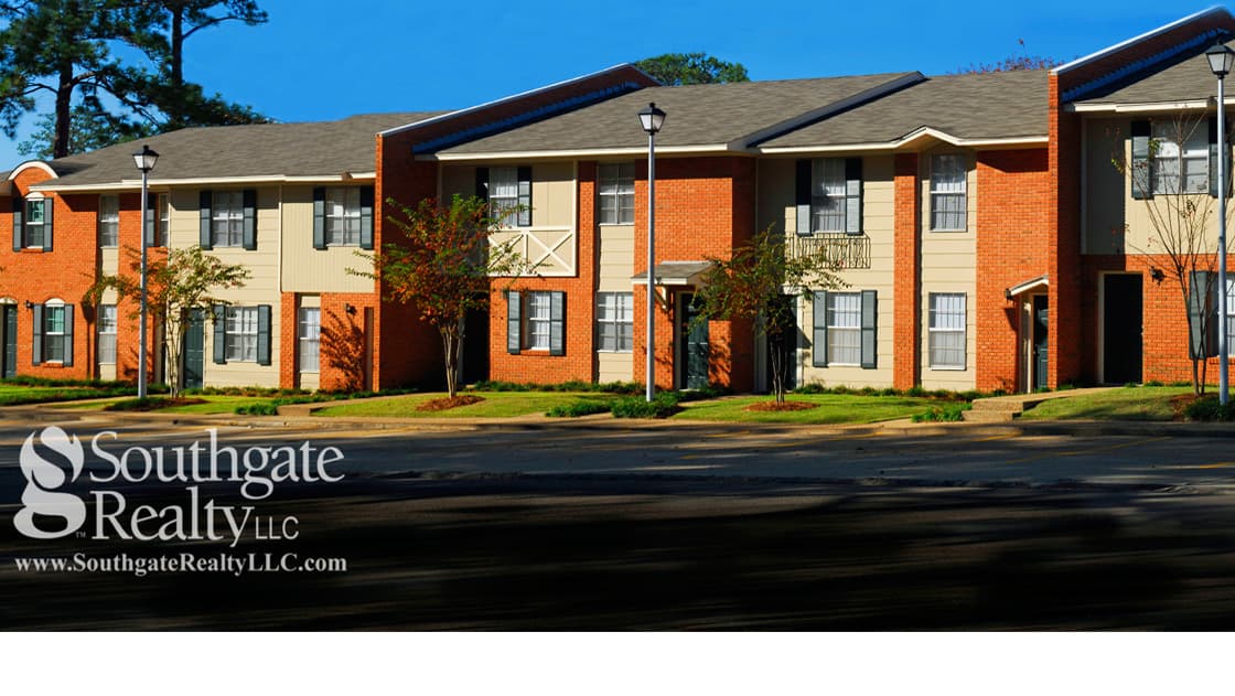 Hattiesburg Apartment: 300 N. 38th Avenue