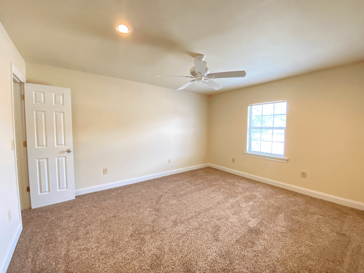 Hattiesburg Apartment: 46 Hillcrest Drive